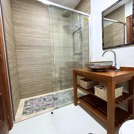 Apartamento En El Centro De Ponteceso. *