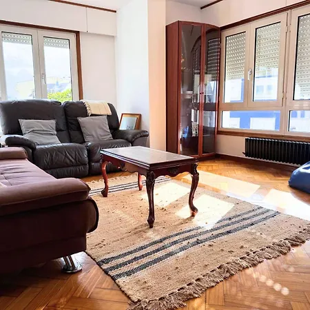 Apartment En El Centro De Ponteceso.